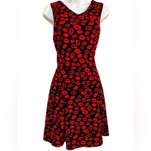 Marilyn Monroe Asymmetrical Dress in Black with Red Lip Print